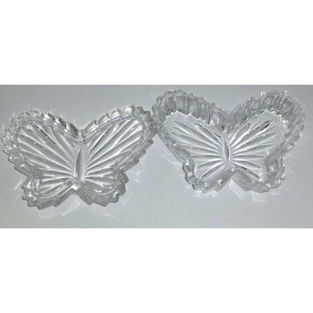 Butterfly Shaped Clear Glass Trinket Jewelry Box Candy Dish with Lid 4.5" x 3" - Picture 4 of 5
